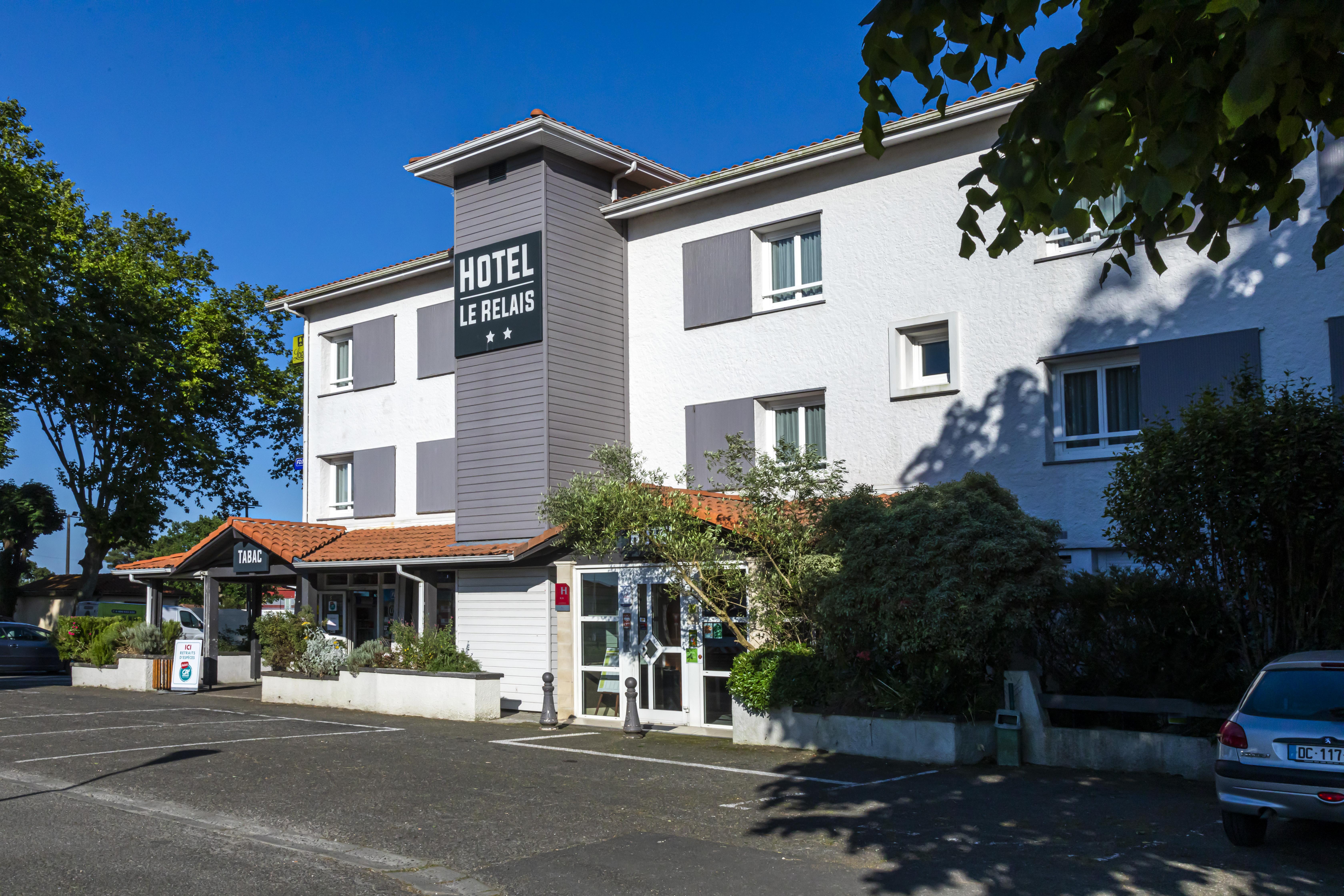 Logis Hotel Le Relais ビスカロッス エクステリア 写真