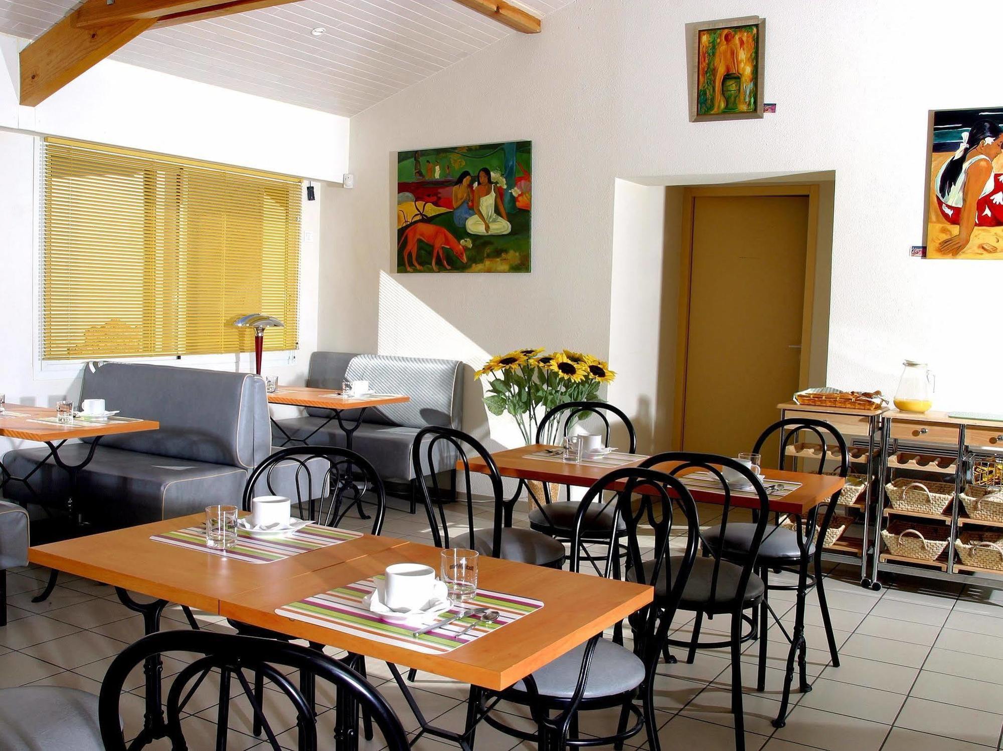 Logis Hotel Le Relais ビスカロッス エクステリア 写真