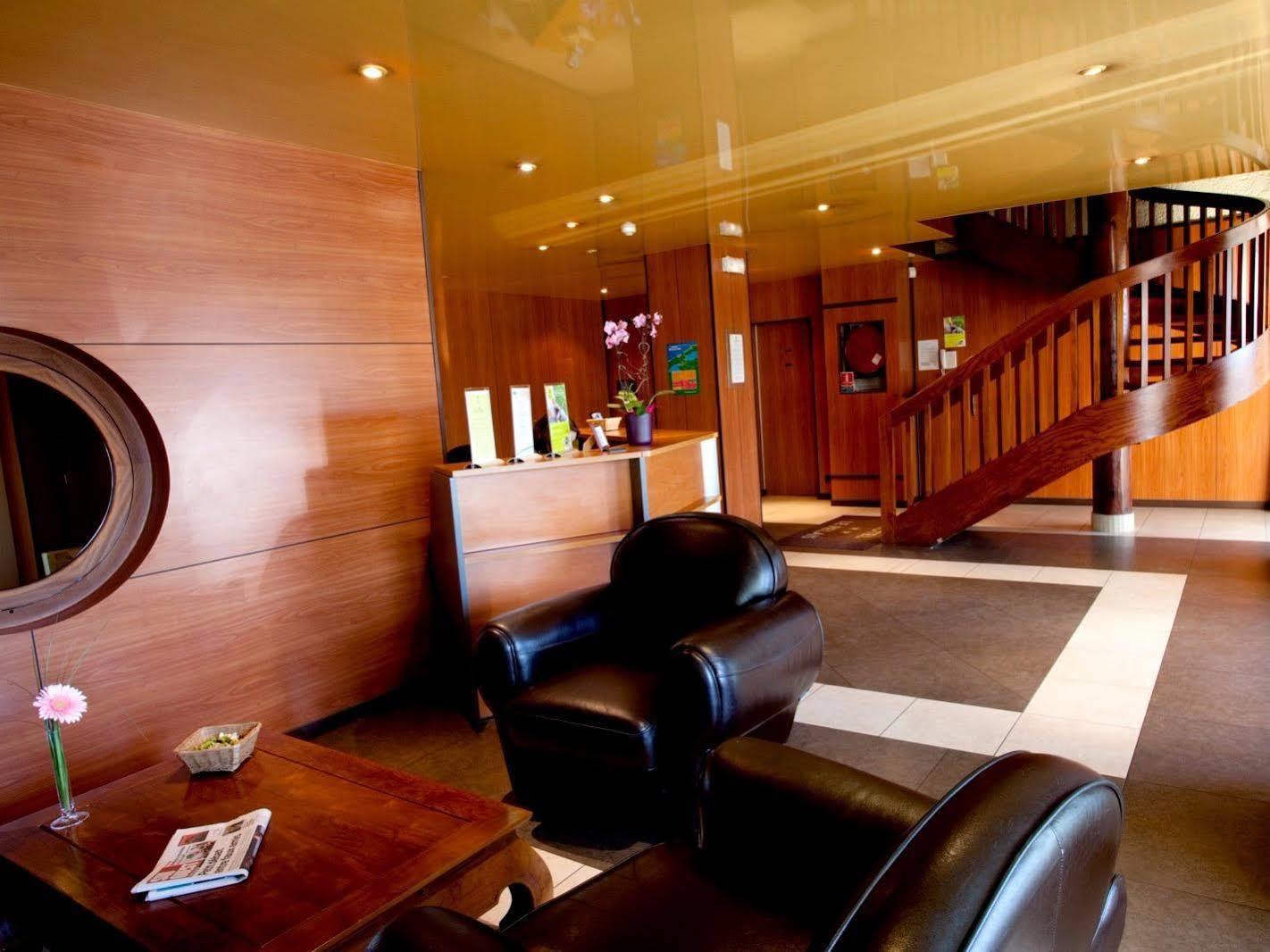 Logis Hotel Le Relais ビスカロッス エクステリア 写真